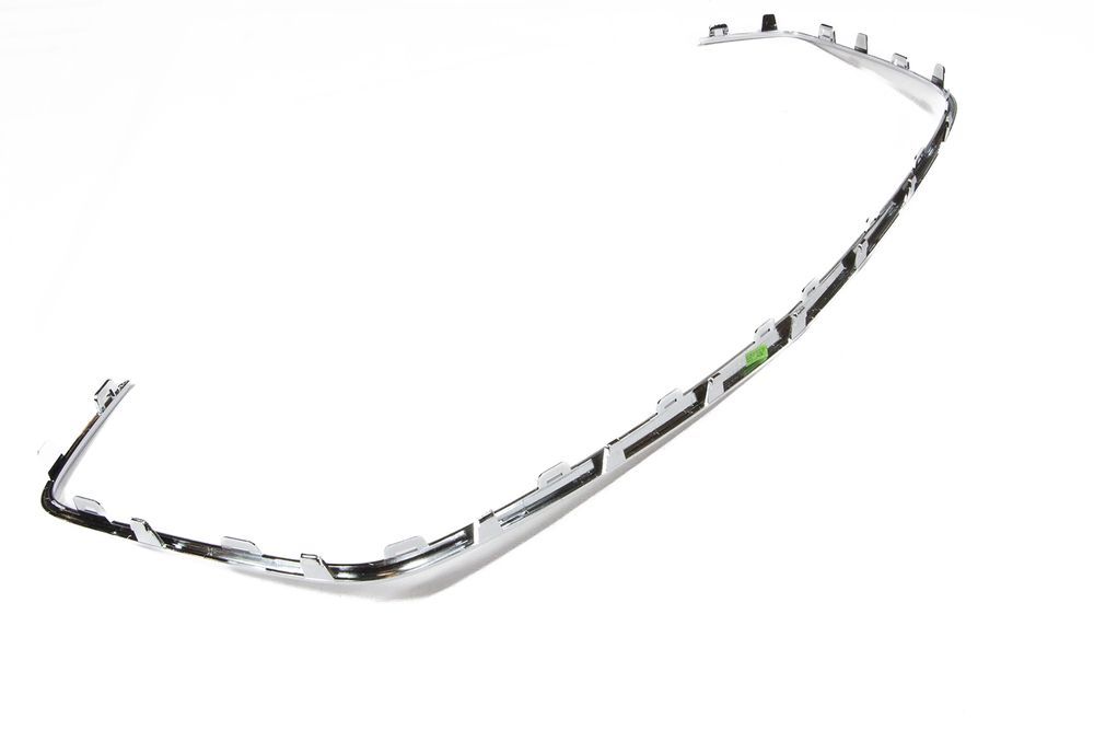 Moldura abertura grade dianteira - 26212168 - Onix Plus Ger.2, Onix B Hatch, Onix B Sedan