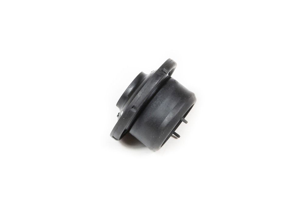 Isolador inferior radiador - 26294921 - Tracker, Onix Plus Ger.2, Montana C