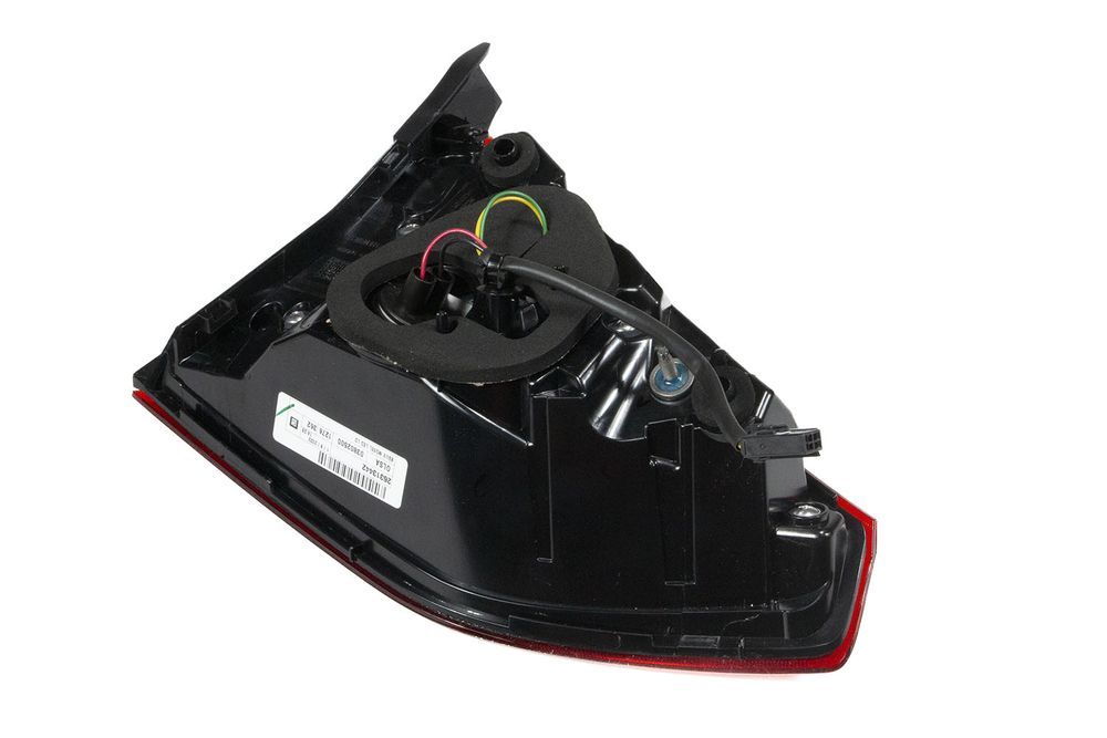 Lanterna combinada traseira - 26313442 - Tracker C