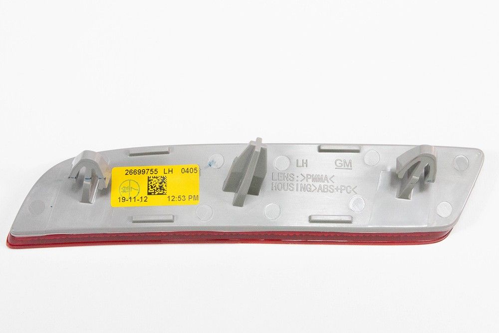 Lanterna inferior para-choque traseiro - 26699755 - Onix B Hatch