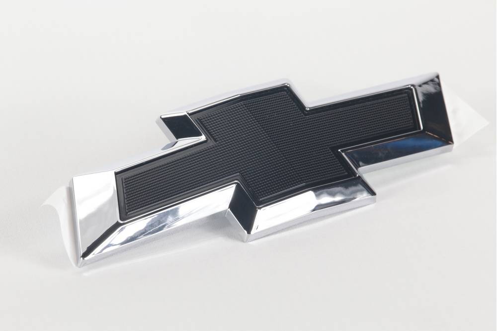 Emblema grade dianteira - 26273310 - Onix Plus Ger.2, Onix B Hatch, Onix B Sedan