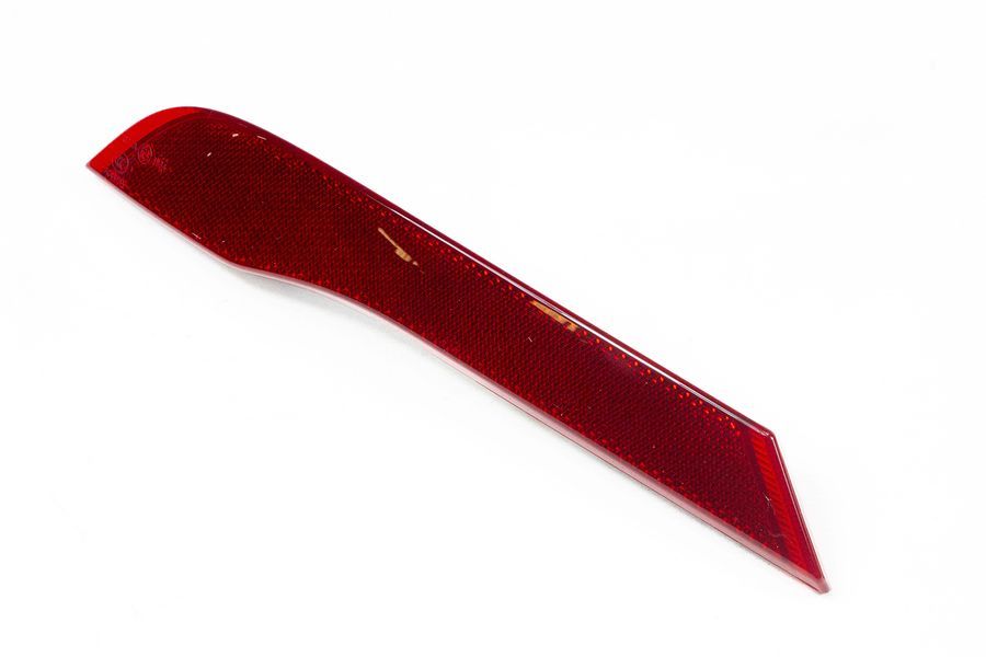 Lanterna inferior para-choque traseiro - 26313834 - Tracker C