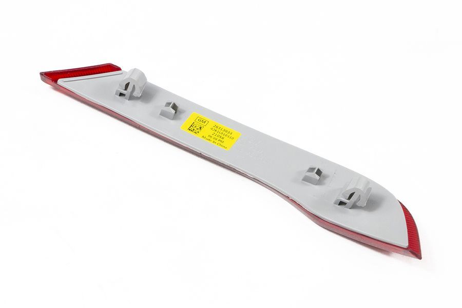 Lanterna inferior para-choque traseiro - 26313834 - Tracker C