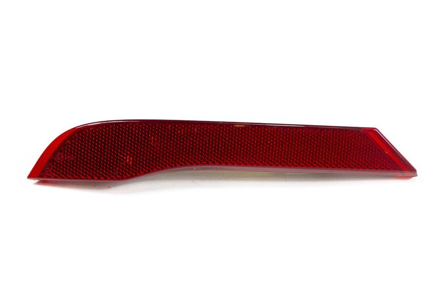 Lanterna inferior para-choque traseiro - 26313834 - Tracker C
