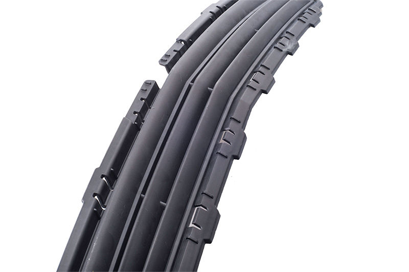 Grade superior dianteira - 52059021 - Onix/Joy Ger.1, Prisma/Joy Plus, Onix A Hatch