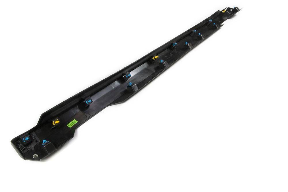 MOLDURA PAINEL SOLEIRA - 26227794 - Tracker, Tracker C