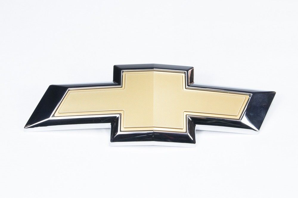 EMBLEMA GRADE DIANTEIRA - 26301767 - Tracker, Tracker C