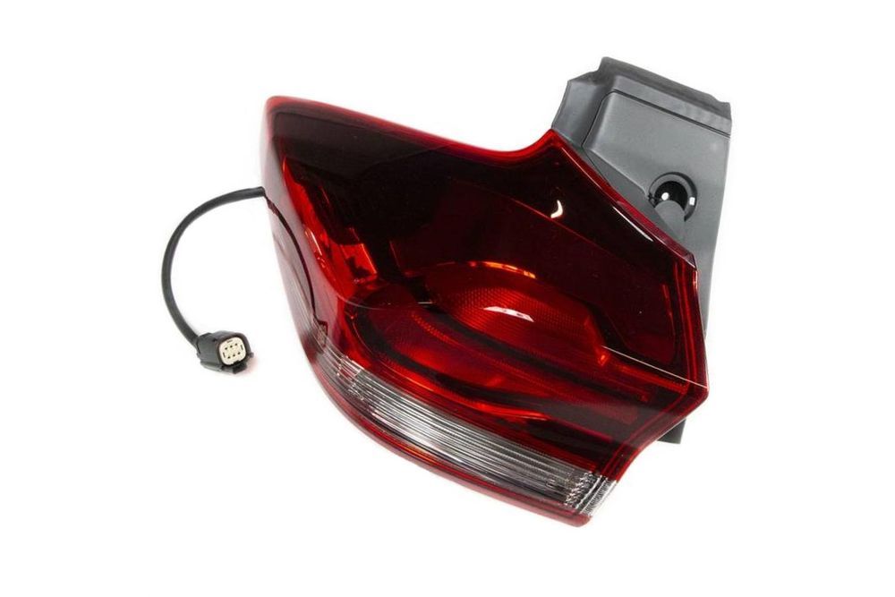 Lanterna freio traseira - 26344408 - Tracker C