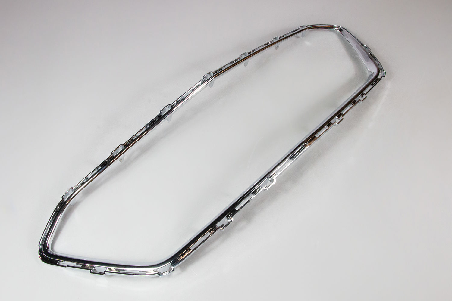 Moldura para-choque dianteiro - 23378585 - Cruze B Hatch, Cruze Ger.2 Hatch