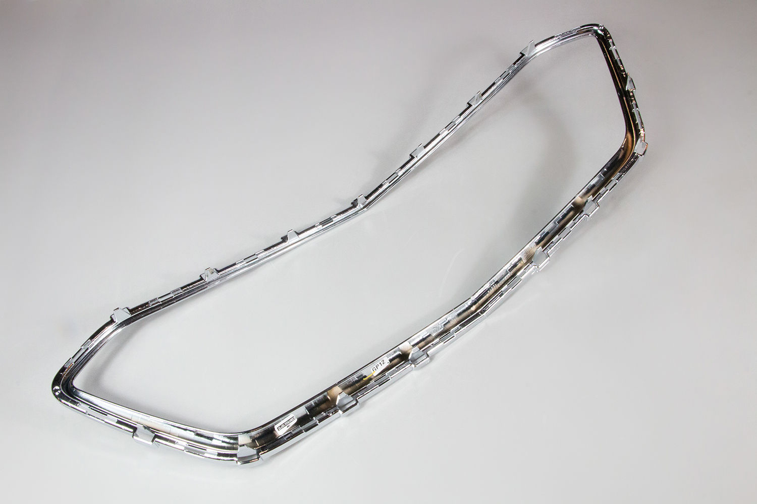Moldura para-choque dianteiro - 23378585 - Cruze B Hatch, Cruze Ger.2 Hatch