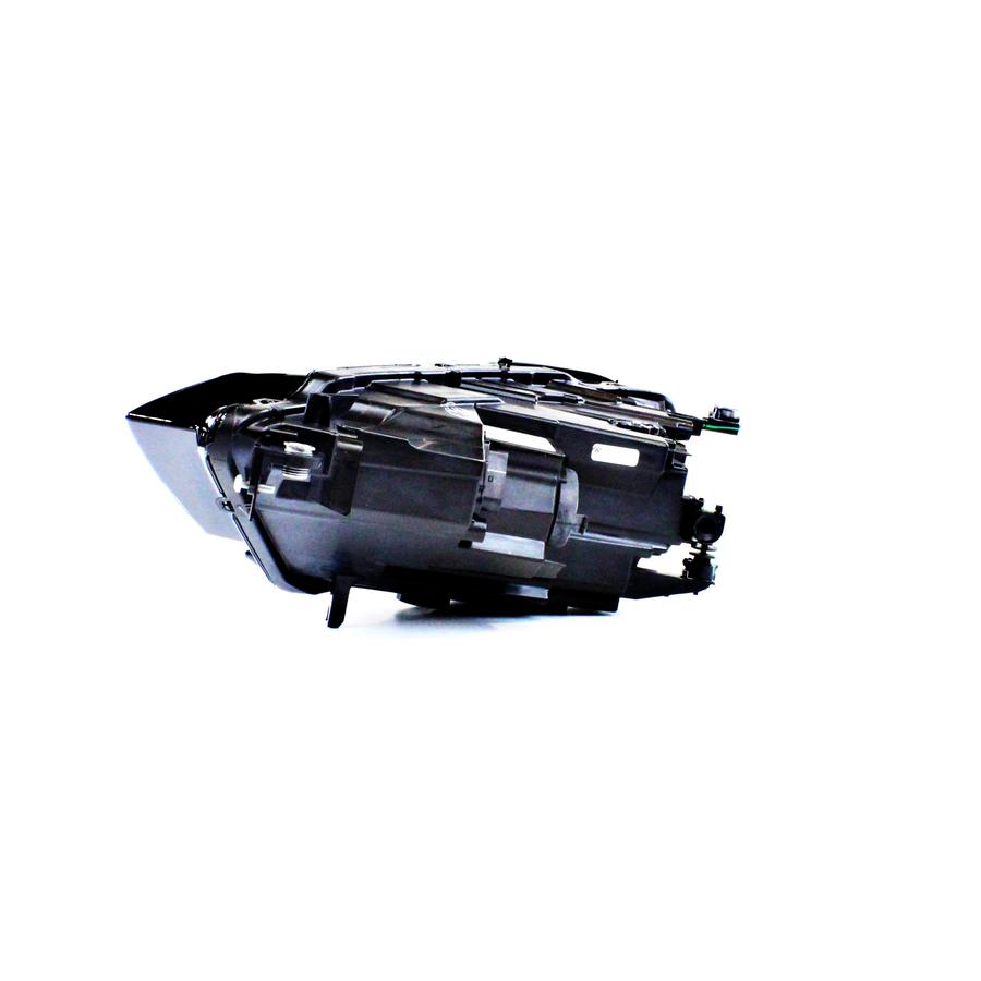 Farol Máscara Negra LED Direito (Passageiro) - 17B941036E - Jetta