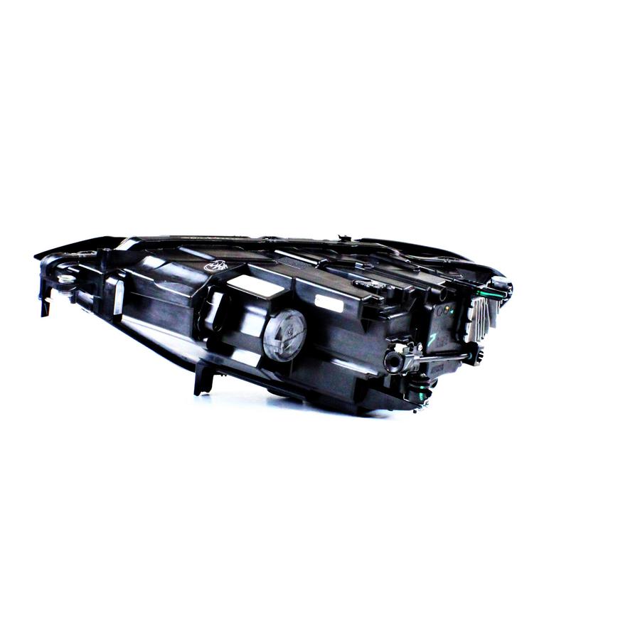Farol Máscara Negra LED Direito (Passageiro) - 17B941036E - Jetta