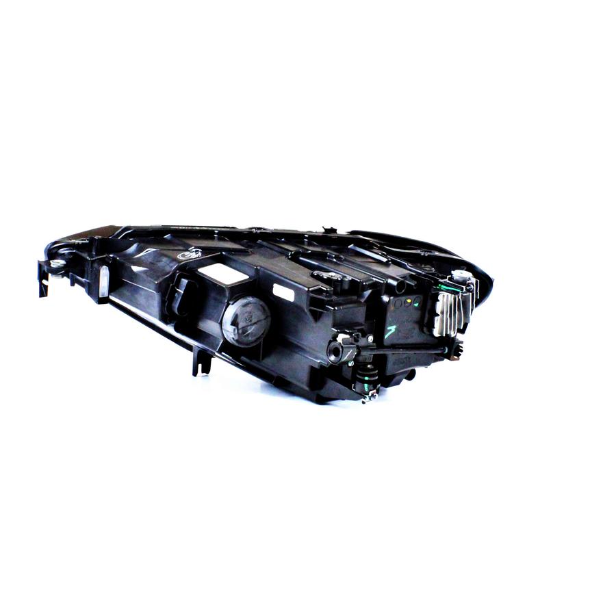 Farol Máscara Negra LED Direito (Passageiro) - 17B941036E - Jetta