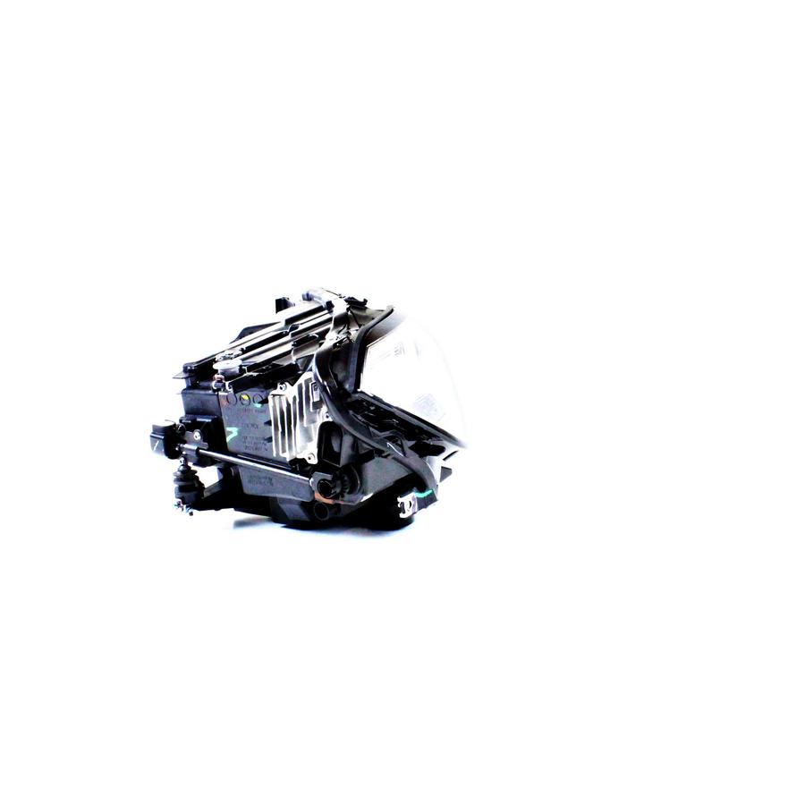 Farol Máscara Negra LED Direito (Passageiro) - 17B941036E - Jetta