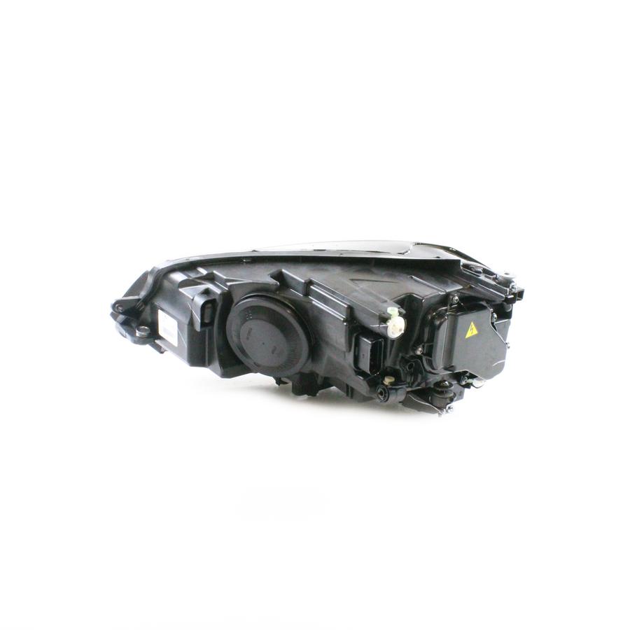 Farol Máscara Negra LED Direito (Passageiro) Xenon - 5GM941754B - Golf