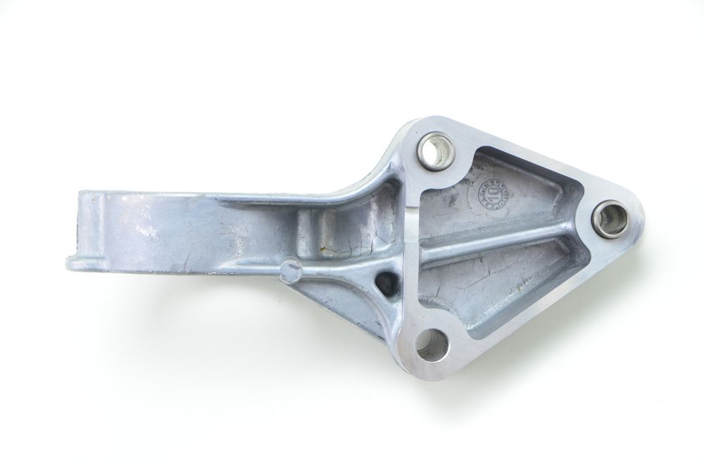 SUPORTE SEMIEIXO HOMOCINÉTICA LADO DIREITO - 500384496 - Ducato