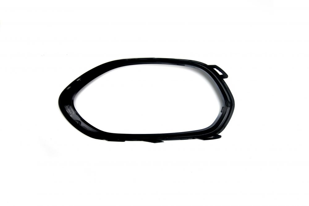 MOLDURA FAROL MILHA E NEBLINA LADO DIREITO - 100251122 - Toro