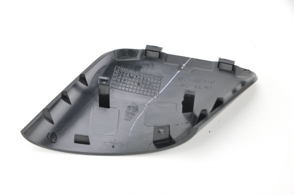 MOLDURA EXTERNA RETROVISOR LADO DIREITO - 100182657 - Punto