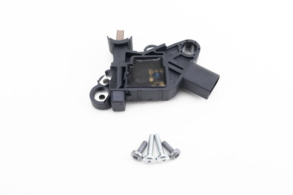 REGULADOR VOLTAGEM ALTERNADOR - 7090517 - Mobi