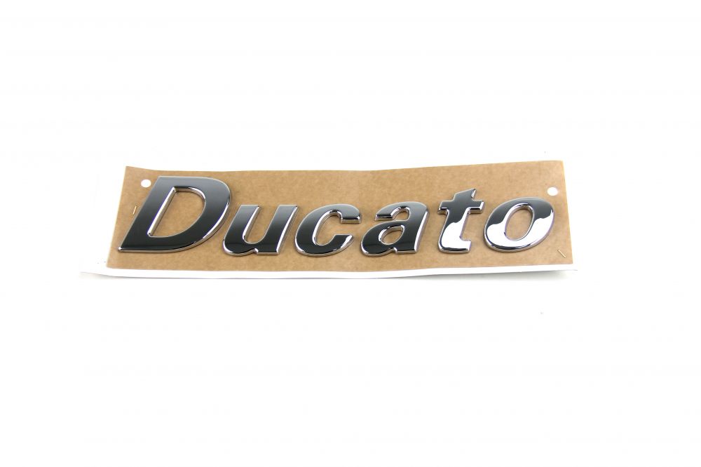 EMBLEMA ADESIVO TAMPA PORTA-MALAS - 1334537080 - Ducato