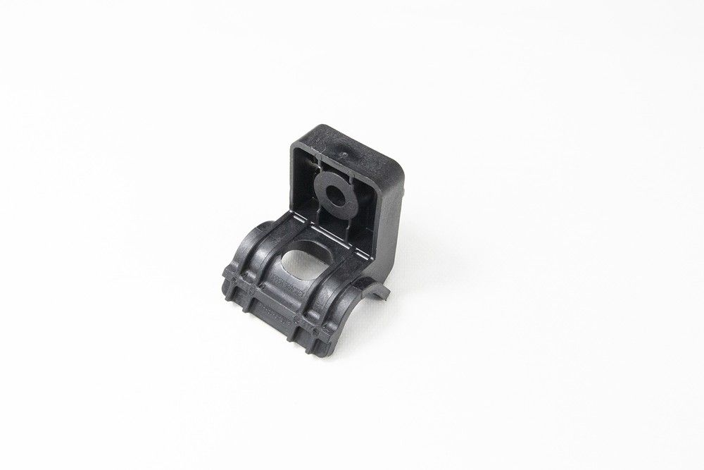 Suporte superior radiador - 96968244 - Tracker, Tracker B