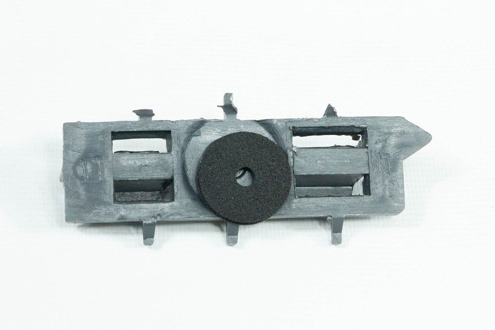 Retentor lateral cobertura para-choque - 93309296 - Corsa B Hatch, Corsa Ger.2 Hatch