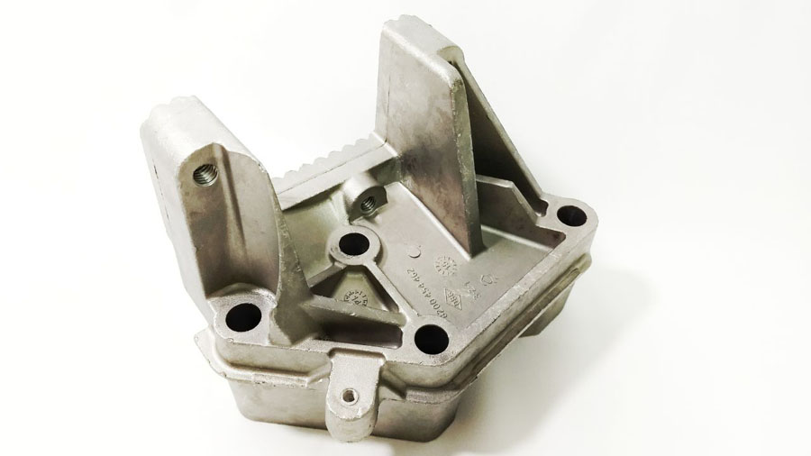 Suporte Em Metal Fixacao Motor Na - 8200774539 - Master, Diversos
