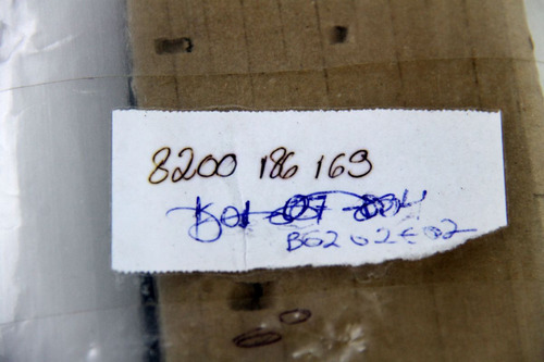 FRISO PLASTICO PORTA CARROCERIA - 8200186169 - 