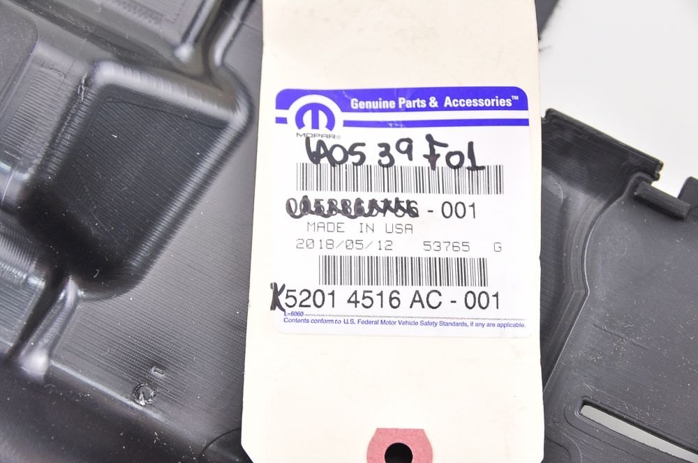 Defletor Radiador Lado Esquerdo - K52014516AC - Freemont