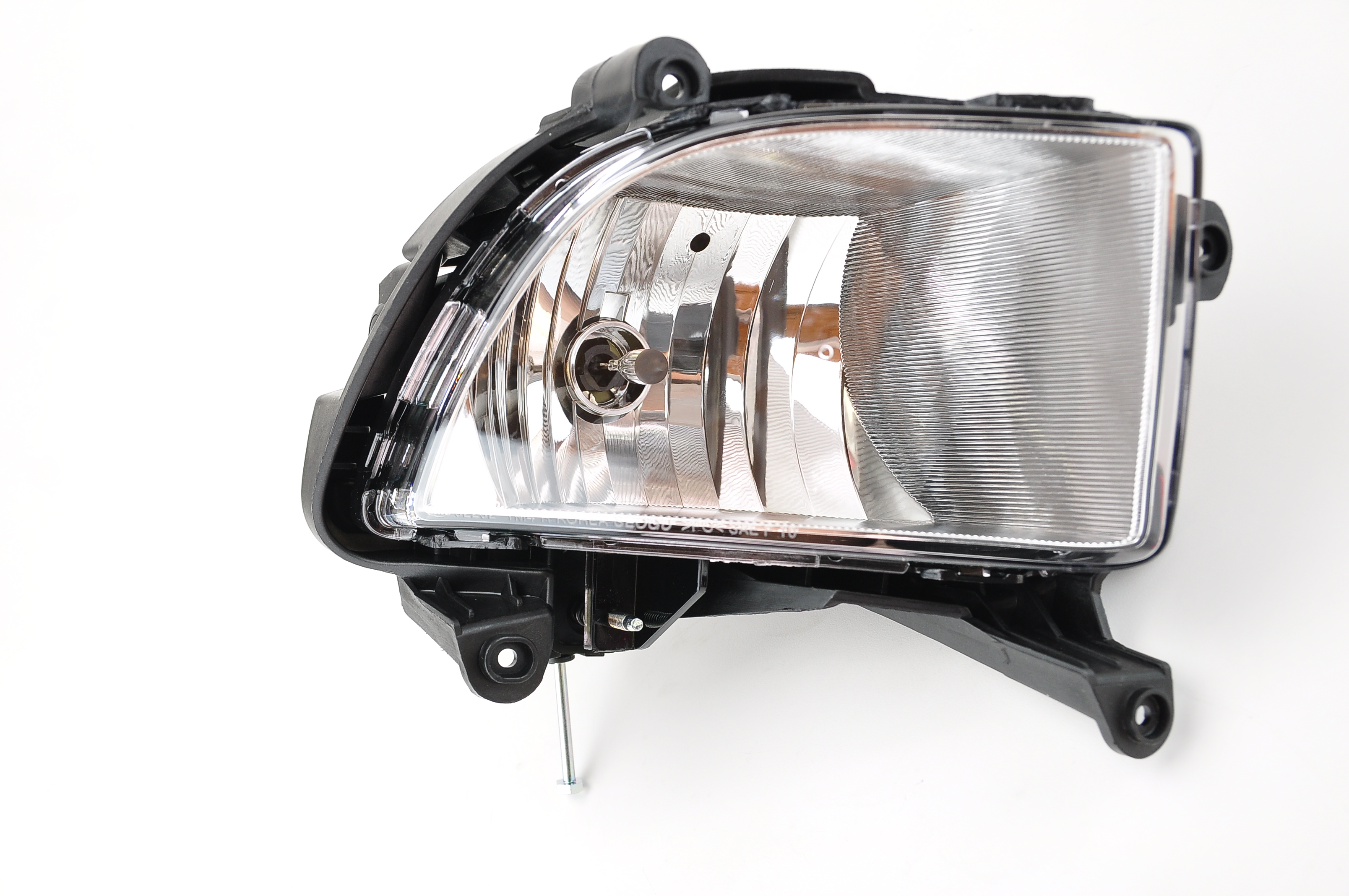 Farol Auxiliar Neblina Lado Direito - 922021M400 - Cerato