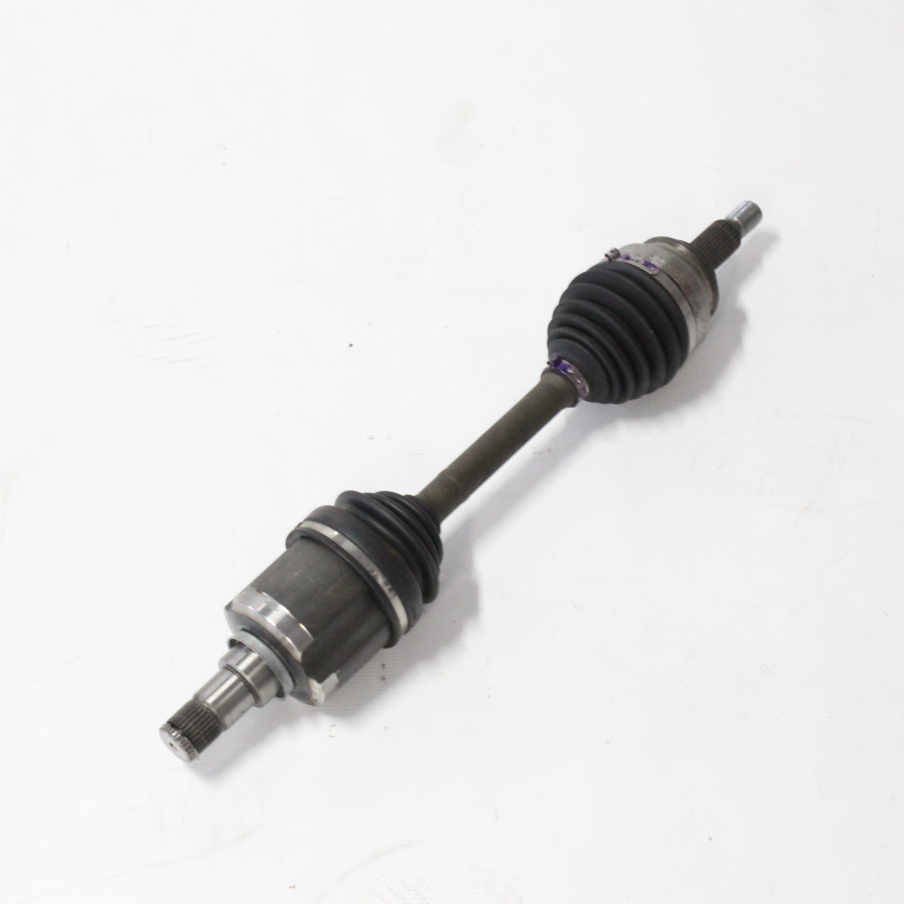 SEMIEIXO CJ, DIANTEIRO, LE - 3815A509 - 