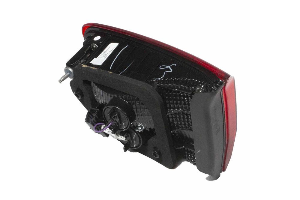 Lanterna combinada traseira - 26307248 - Onix B Sedan