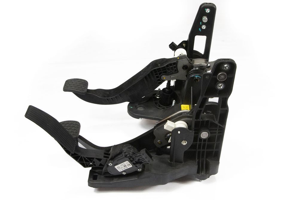 Pedal embreagem e acelerador e freio - 13337333 - Cruze A Hatch, Cruze Ger.1 Hatch, Cruze Ger.1 Sedan