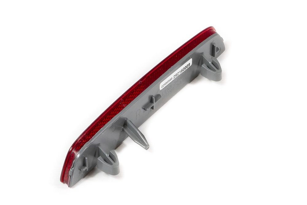 Lanterna inferior para-choque traseiro - 22950586 - Tracker B