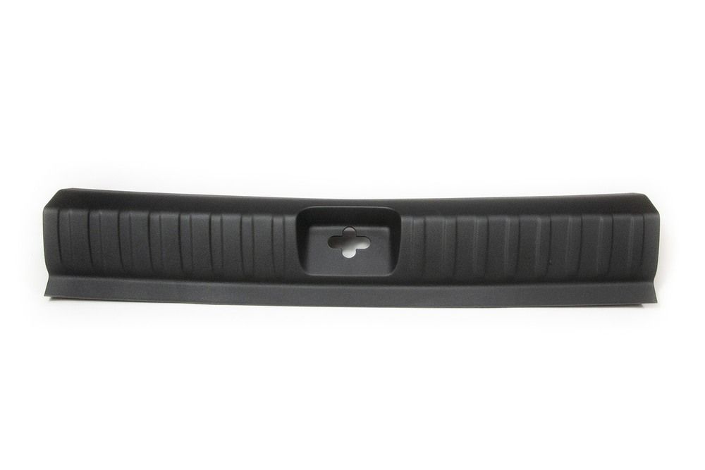 Moldura guarnição estribo tampa traseira - 26240436 - Onix B Hatch, Onix Ger.2