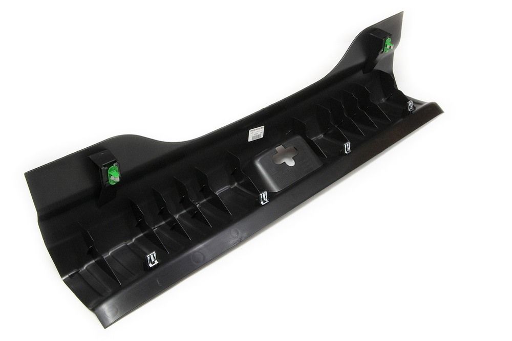 Moldura guarnição estribo tampa traseira - 26240436 - Onix B Hatch, Onix Ger.2